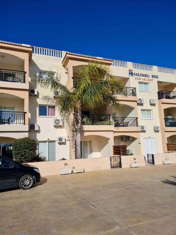 Stay Ocean Apartment Paphos Extérieur photo