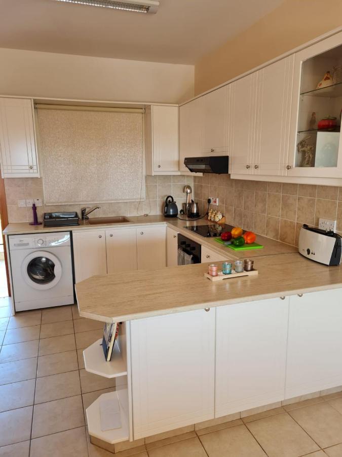 Stay Ocean Apartment Paphos Extérieur photo